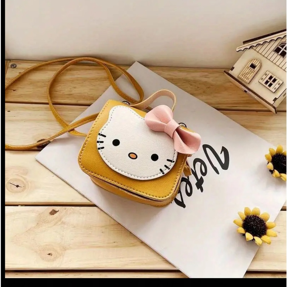 Hello Kitty Cute Kawaii Shoulder Bag for Women Small Cartoon Crossbody Handbag